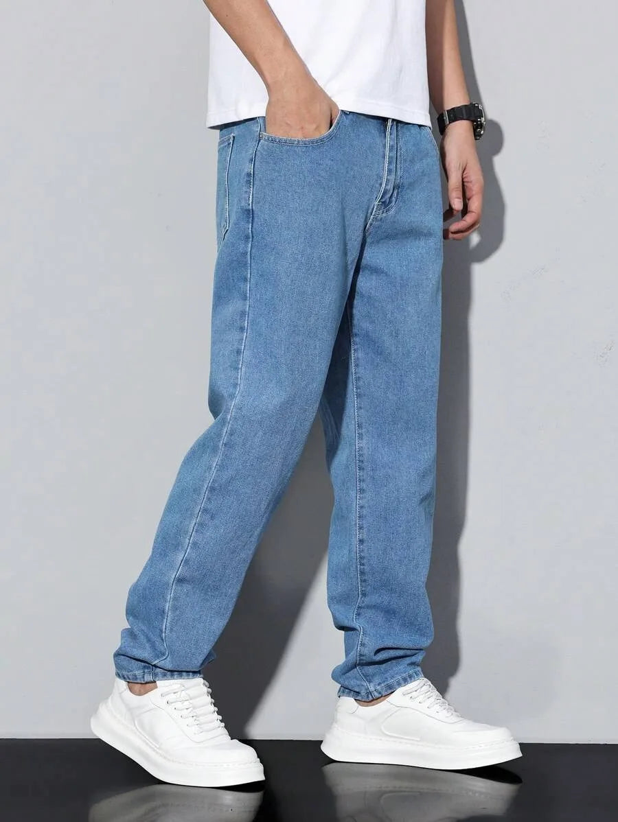 Men's straight-leg skinny jeans, straight and simple design, suitable for daily wear in all seasons Main image