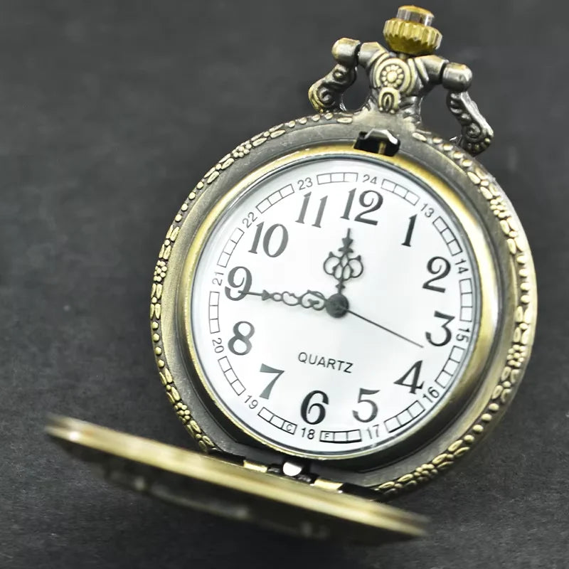Retro Charm Neutral Fashion Merlion Scenic Spot Carving Quartz Pocket Watch Steampunk Men's and Women's Necklace Pendant Gift