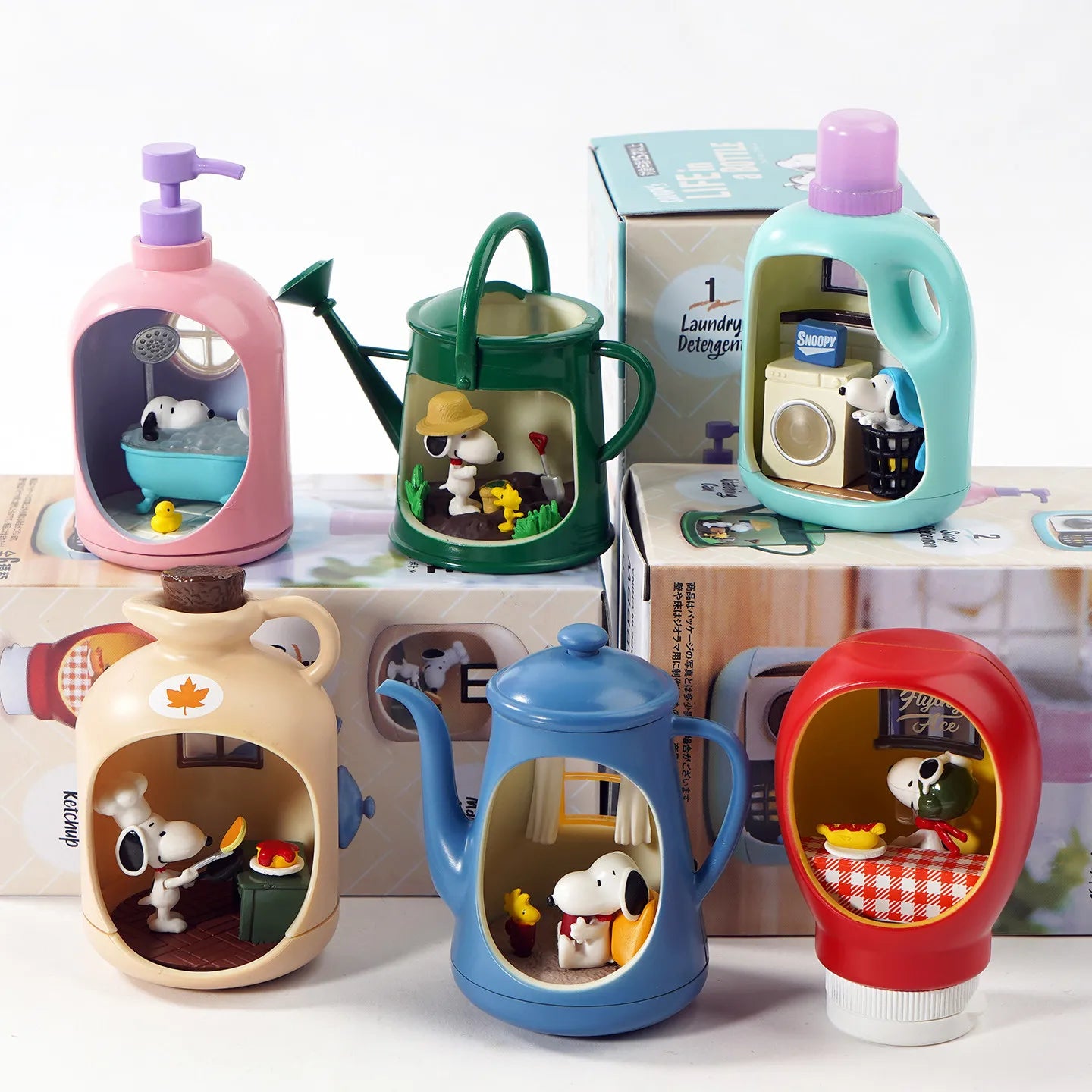 Re-Ment Life in A Bottle Snoopy Mystery Blind Box Gifts Toy Model Anime Figures Collect Ornaments Main image