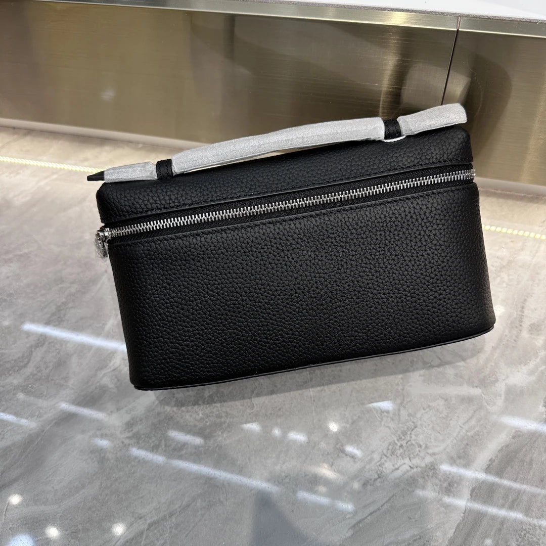 ew genuine leather LP19 mobile phone handbag for women. Exclusive to women, with a luxurious design and compact and exquisite ap