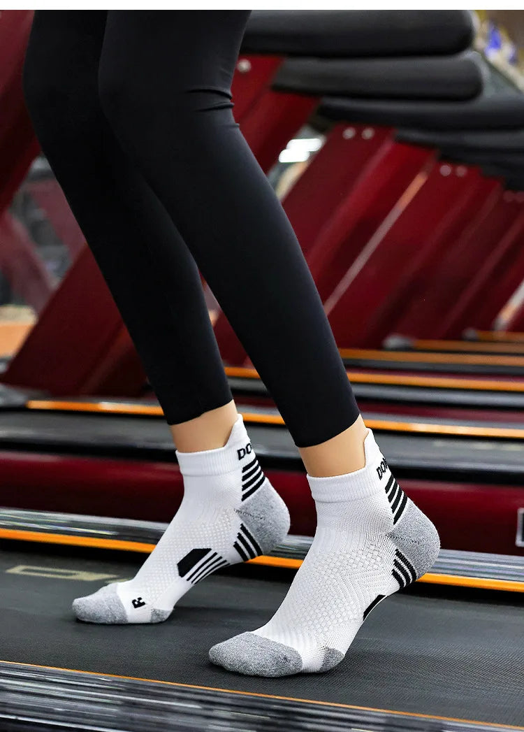 3 Pairs Marathon Socks Men Women Professional Sport Ankle Running Socks Thickened Cushioned Tube Low Cut Fitness Short Sock Mesh