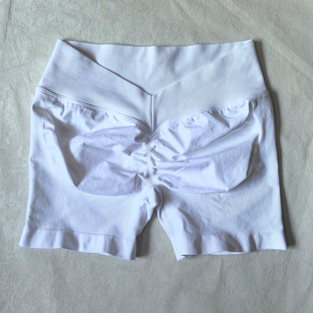 Back Scrunch Shorts Women Seamless V-Back Waist Line Scrunch Booty Shorts Fitness Workout Running Yoga Gym Shorts