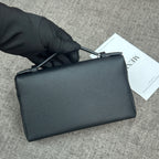 ew genuine leather LP19 mobile phone handbag for women. Exclusive to women, with a luxurious design and compact and exquisite ap